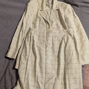 Vintage Carlisle Pastel Green Silk Blend Jacket And Skirt